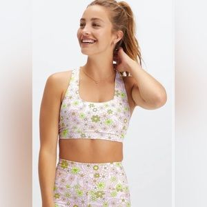 Boost Medium Impact Sports Bra (Retro Floral/Pixie)